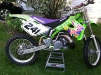 Alle originele en vervangende onderdelen voor uw Kawasaki KX 250 1996.