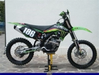 Todas las piezas originales y de repuesto para su Kawasaki KX 250F 2005.