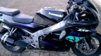 Alle originele en vervangende onderdelen voor uw Kawasaki Ninja ZX 6R 600 1995.