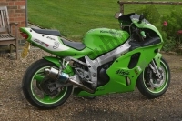 Tutte le parti originali e di ricambio per il tuo Kawasaki Ninja ZX 7R 750 1999.