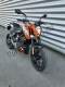 Alle originele en vervangende onderdelen voor uw KTM 125 Duke Orange Europe 8026L4 2012.