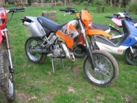 All original and replacement parts for your KTM 125 EXE 100 Europe 2001.