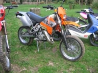 All original and replacement parts for your KTM 125 EXE 80 Europe 2001.
