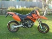 Tutte le parti originali e di ricambio per il tuo KTM 640 LC4 Enduro Black 12L 03 Europe 2003.