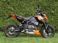 Alle originele en vervangende onderdelen voor uw KTM 690 Duke Black Europe 2009.