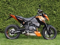 Alle originele en vervangende onderdelen voor uw KTM 690 Duke Orange Europe 2009.