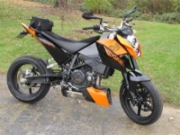 Todas as peças originais e de reposição para seu KTM 690 Duke Orange India 2010.