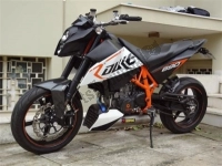 Toutes les pièces d'origine et de rechange pour votre KTM 690 Duke R Japan 2011.