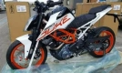 All original and replacement parts for your KTM 390 Duke,white-B. D. 2018.