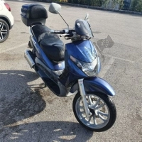 Toutes les pièces d'origine et de rechange pour votre Piaggio Beverly 200 2002.