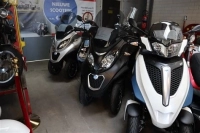 Tutte le parti originali e di ricambio per il tuo Piaggio MP3 300 IE E4 LT Business Sport ABS EU 2016.