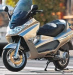 Optionen und zubehör für die Piaggio X9 200 Evolution  - 2004