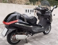 Toutes les pièces d'origine et de rechange pour votre Piaggio X8 200 2005.