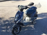 All original and replacement parts for your Piaggio ZIP 50 4T 2002.