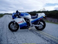 Alle originele en vervangende onderdelen voor uw Suzuki GSX R 750X 1987.