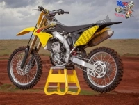 Tutte le parti originali e di ricambio per il tuo Suzuki RM Z 250 2015.