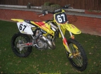 Todas las piezas originales y de repuesto para su Suzuki RM 125 2003.