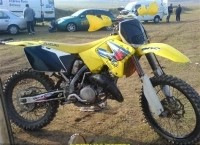 Todas as peças originais e de reposição para seu Suzuki RM 125 2006.