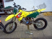 Tutte le parti originali e di ricambio per il tuo Suzuki RM 85 SW LW 2005.