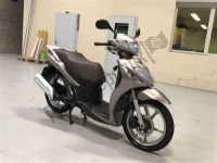 Wszystkie oryginalne i zamienne części do Twojego Suzuki UX 125 Sixteen 2008.