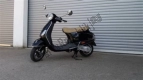 All original and replacement parts for your Vespa LX 50 2T E2 Touring 30 KMH 2010.