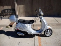 Alle originele en vervangende onderdelen voor uw Vespa LXV 150 4T USA 2009.