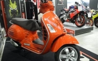 Wszystkie oryginalne i zamienne części do Twojego Vespa Vespa PX 125 EU Asia 2011.