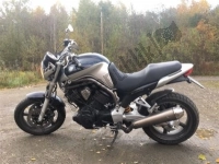 Wszystkie oryginalne i zamienne części do Twojego Yamaha BT 1100 2003.