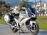 Todas as peças originais e de reposição para seu Yamaha FJR 1300 AE 2016.