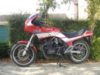 Todas as peças originais e de reposição para seu Yamaha XJ 600 1986.