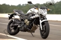 Alle originele en vervangende onderdelen voor uw Yamaha XJ6 NA 600 2011.