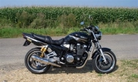 Todas as peças originais e de reposição para seu Yamaha XJR 1300 1999.