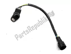 Here you can order the sensor from Suzuki, with part number 1358040F20: