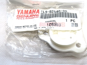 Yamaha 1l98254000 capteur neutre - La partie au fond