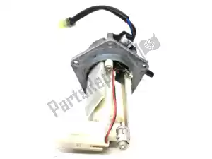 kawasaki 490400026 fuel pump - Middle