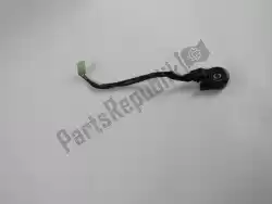 Here you can order the side stand switch from Piaggio Group, with part number 582633: