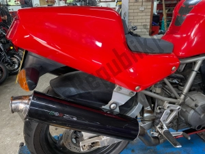 Ducati 59510131B asiento de compañero, rojo - Lado inferior
