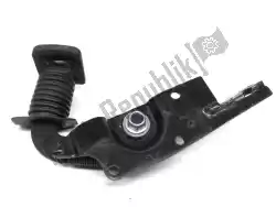 Here you can order the brake pedal complete from Piaggio, with part number 665581: