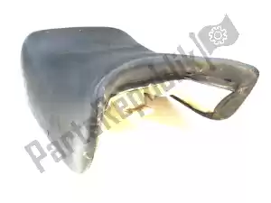 honda 77200MS9750ZB saddle, black - Right side