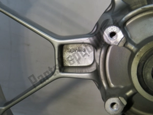 aprilia 854792 rear wheel, aluminium, 17 inch, 6, 10 spokes - Left side