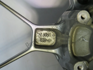 aprilia 854792 achterwiel, aluminium, 17 inch, 6, 10 spaken - Onderste deel