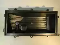 854946, Aprilia, Couvercle du boîtier du filtre Aprilia Shiver Dorsoduro 750 SL SMV GT Factory, Utilisé