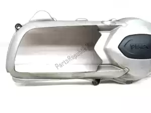 Piaggio 876577 engine hood - Upper part