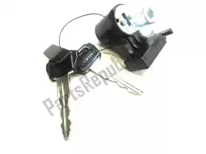 Suzuki 9570031841 trava de assento - Lado inferior