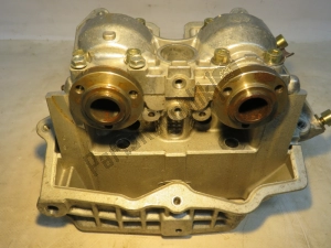 aprilia AP0613407 cylinder head, front - image 18 of 37