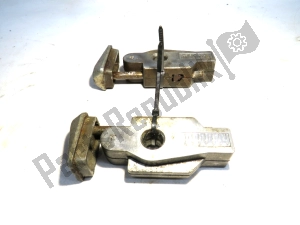 aprilia AP8134030 achterbrug ketting spanners - Onderkant