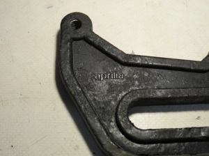 aprilia AP8134075 bremssattel ankerplatte, hinterradbremse - Unterer Teil