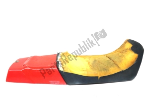 aprilia AP8229028 saddle, black - Upper side