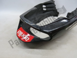 aprilia AP8238710 cabine traseira, preta - Vista plana