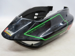 aprilia AP8238710 cabine traseira, preta - Lado superior